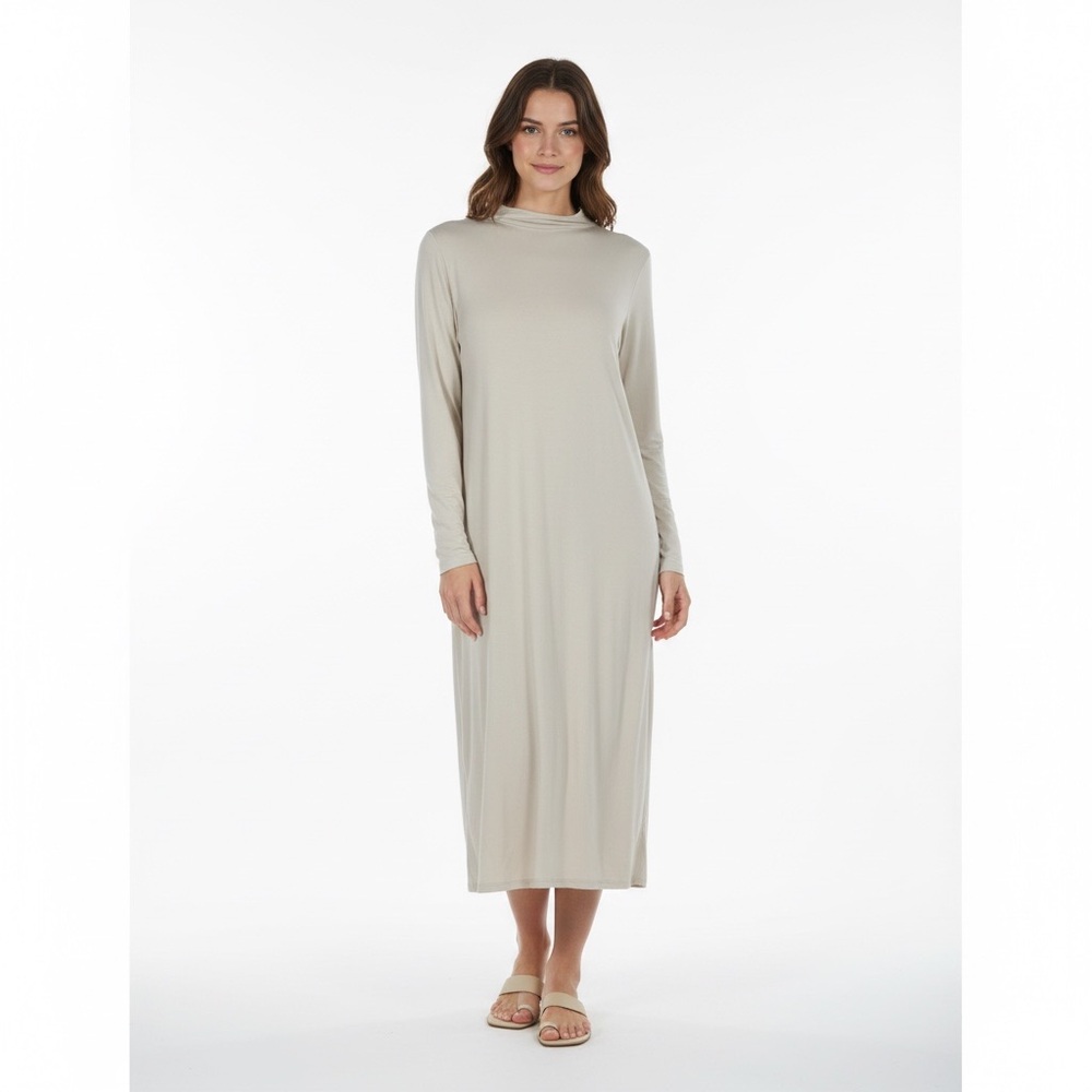 Good American Cream Maxi crew neck Dress size 4